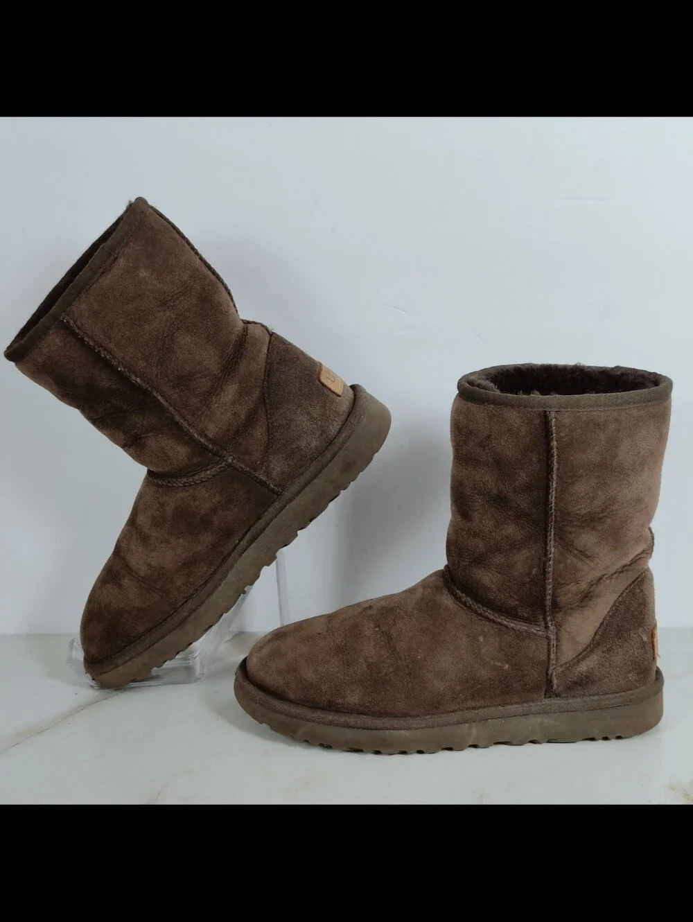 UGG Women's Classic Chocolate Brown Suede Short Boots, Sz 7